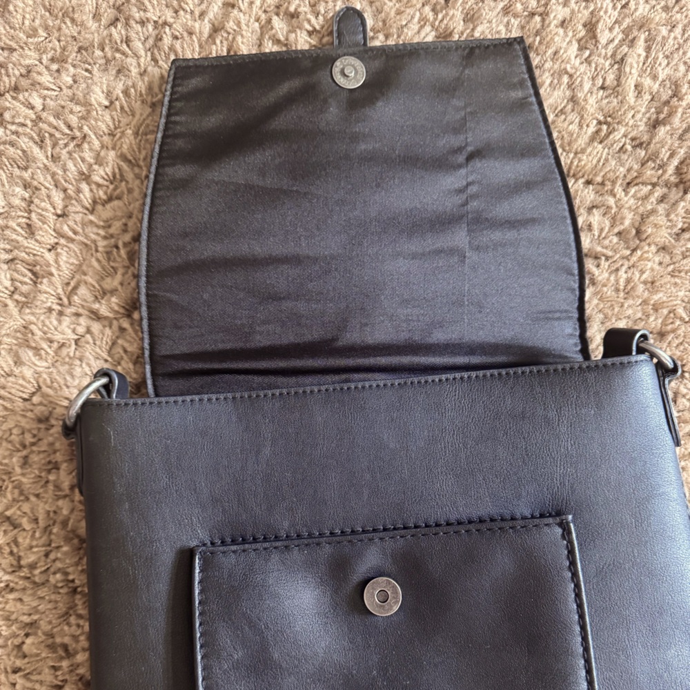 Universal Thread Navy Backpack - Picture 3 of 7